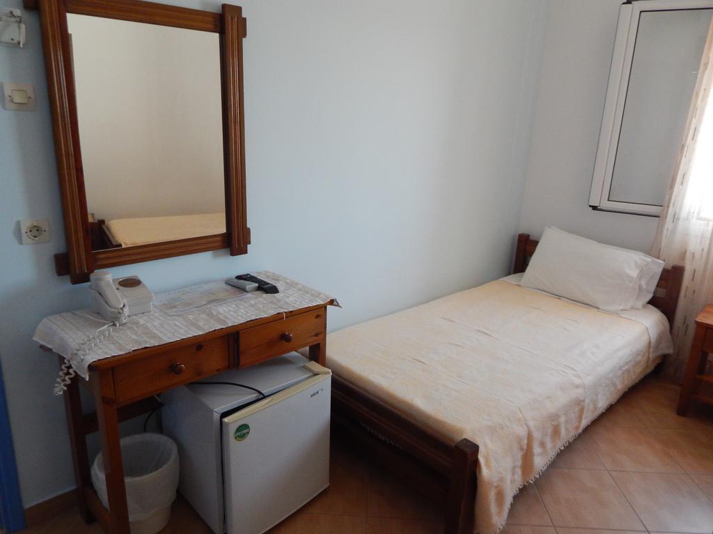 Akti Pension Agios Kirykos  Exterior photo