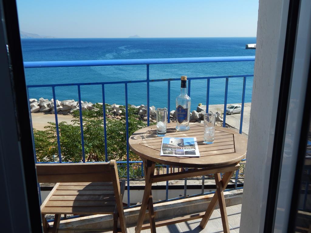 Akti Pension Agios Kirykos  Exterior photo